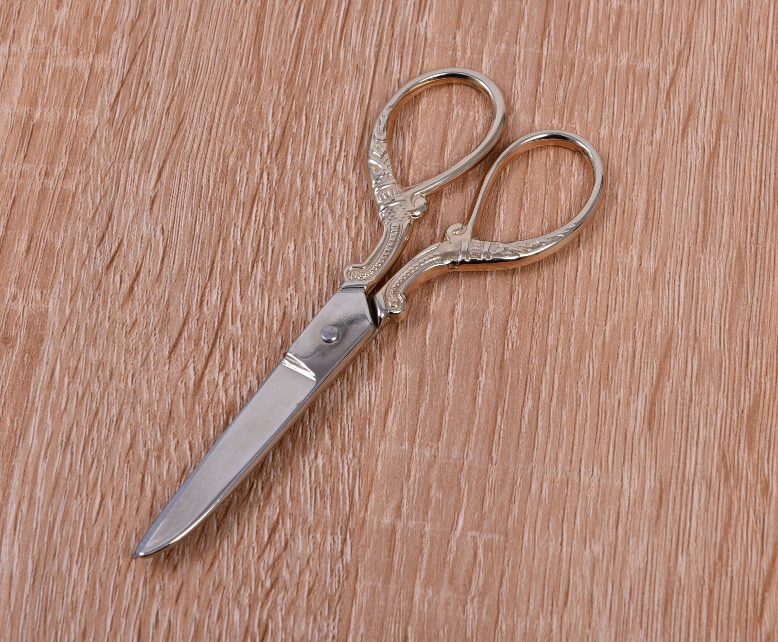 Stainless Scissors with Antique Design – Gkstitches